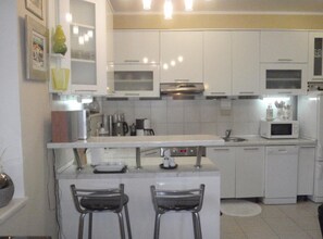 公寓 (One Bedroom Apartment With Sea View) | 私人厨房 | 冰箱