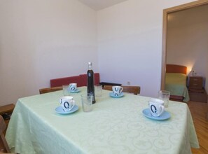 Apartment (Two Bedroom Apartment with Terrace (A) | Dining room - Beachfront Apartments Andrijević (Gradac)