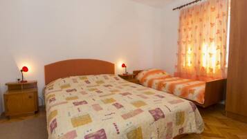 อพาร์ทเมนท์ (Two Bedroom Apartment with Terrace (A) | 4 ห้องนอน, Wi-Fi ฟรี