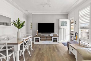 Televisio, työhuone