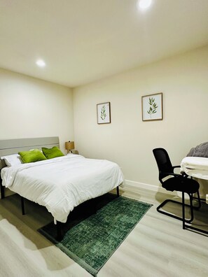 3 chambres, fer et planche à repasser, Wi-Fi, literie fournie