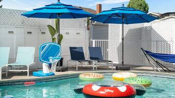 Udendørs pool, opvarmet pool