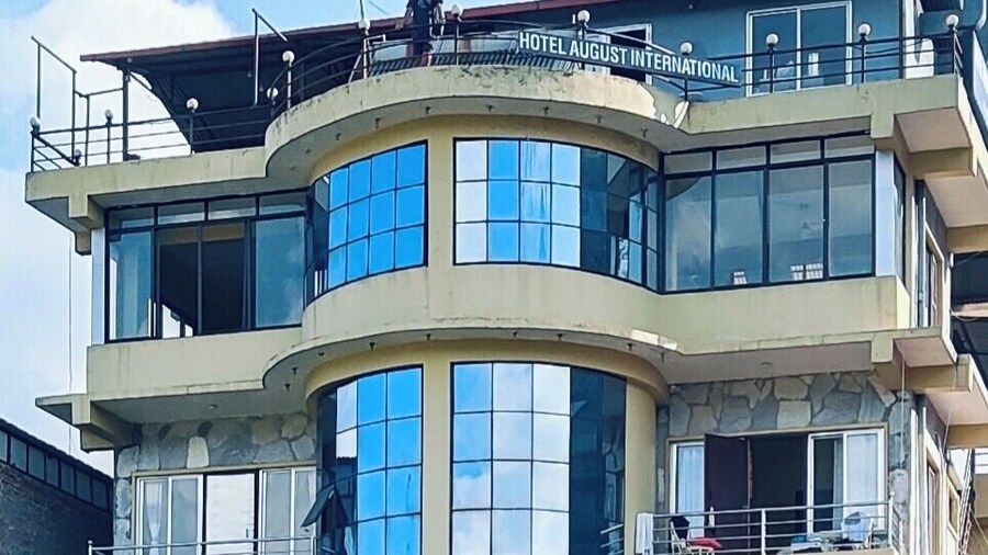Hotel August International