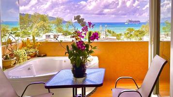 Condo, vista al mar | Caja de seguridad en la habitación y wifi gratis