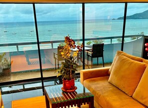 Apartment, 2 Bedrooms, Sea View | Living area