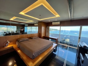 Appartement Panoramique, balcon, vue océan | Coffres-forts dans les chambres, Wi-Fi gratuit