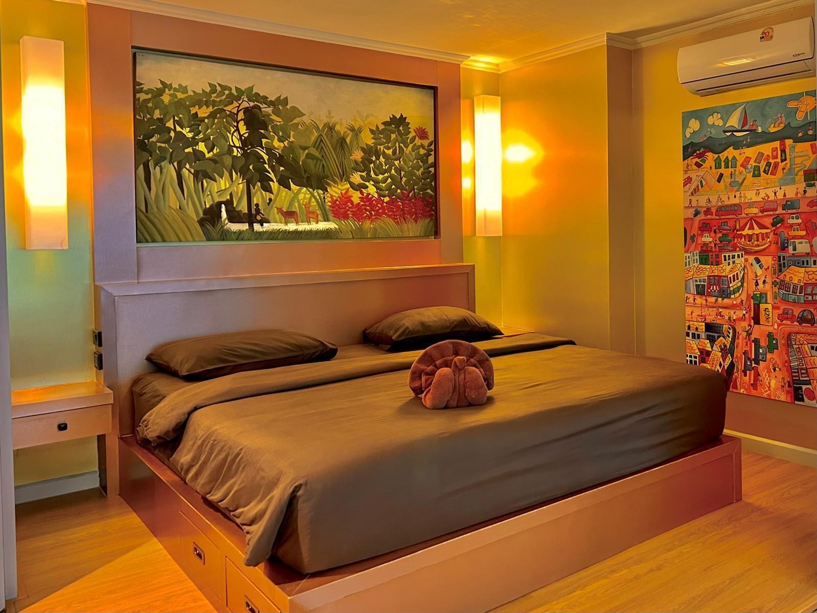 Superior Apartment, 2 Bedrooms, Sea View | In-room safe, free WiFi