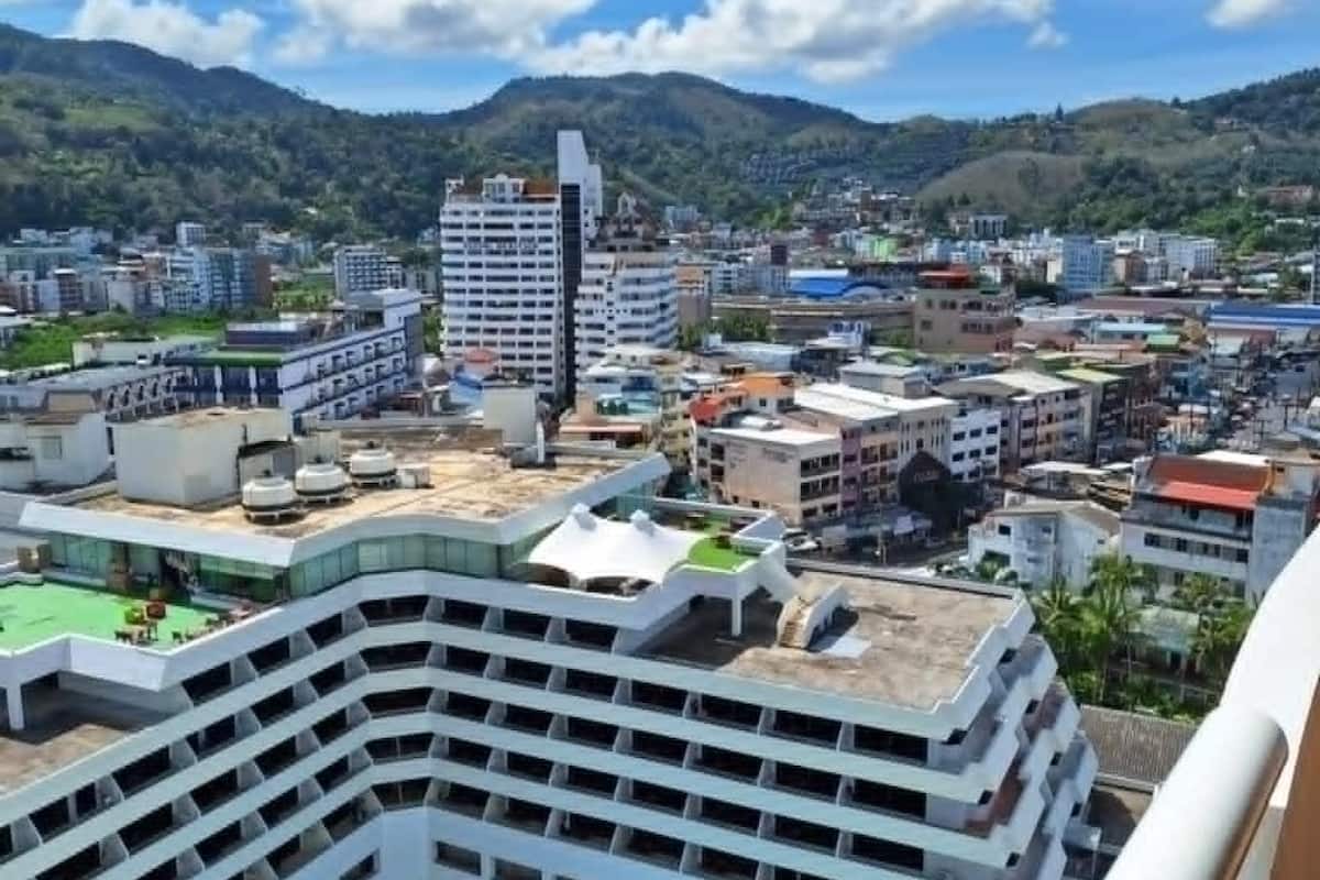 Superior Apartment, 2 Bedrooms | Balcony view