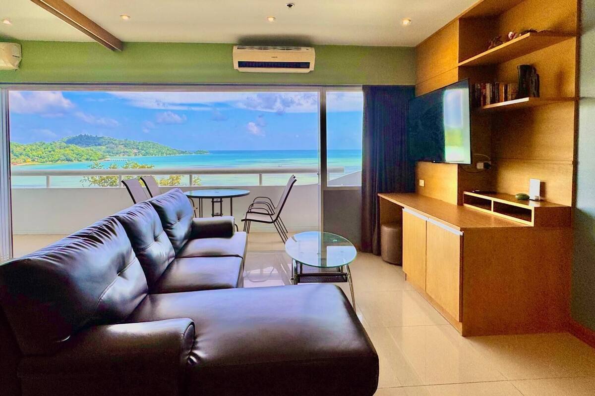 Apartment, 2 Schlafzimmer, Meerblick | Wohnbereich | Flachbildfernseher