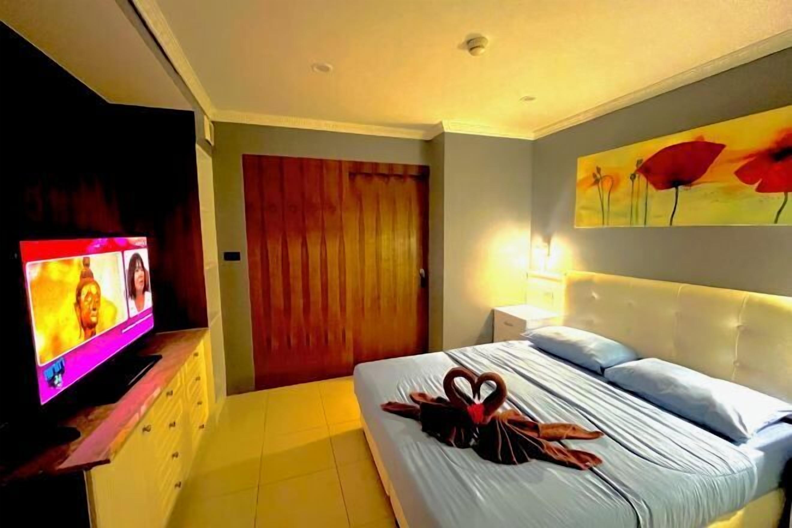 In-room safe, free WiFi