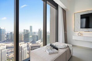 Interior - Cozy 2-bedroom apartment in marvelous Dubai with WiFi, fitness room (Dubai)