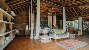 Suíte júnior | 1 quarto, frigobar, cofres nos quartos, escrivaninha