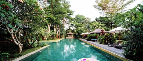 Piscina a l'aire lliure