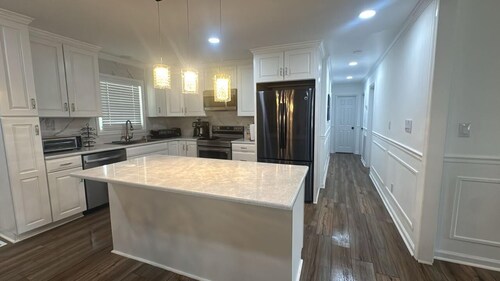 Hermosa casa de lujo bien amueblado, ubicada estratégicamente en una bonita área