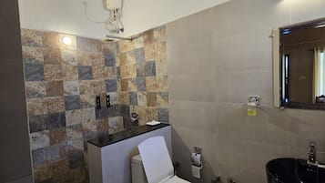 Classic Single Room | Bathroom | Shower, slippers, towels