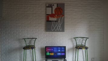 Family Duplex, Private Bathroom, Mountain View | Living area