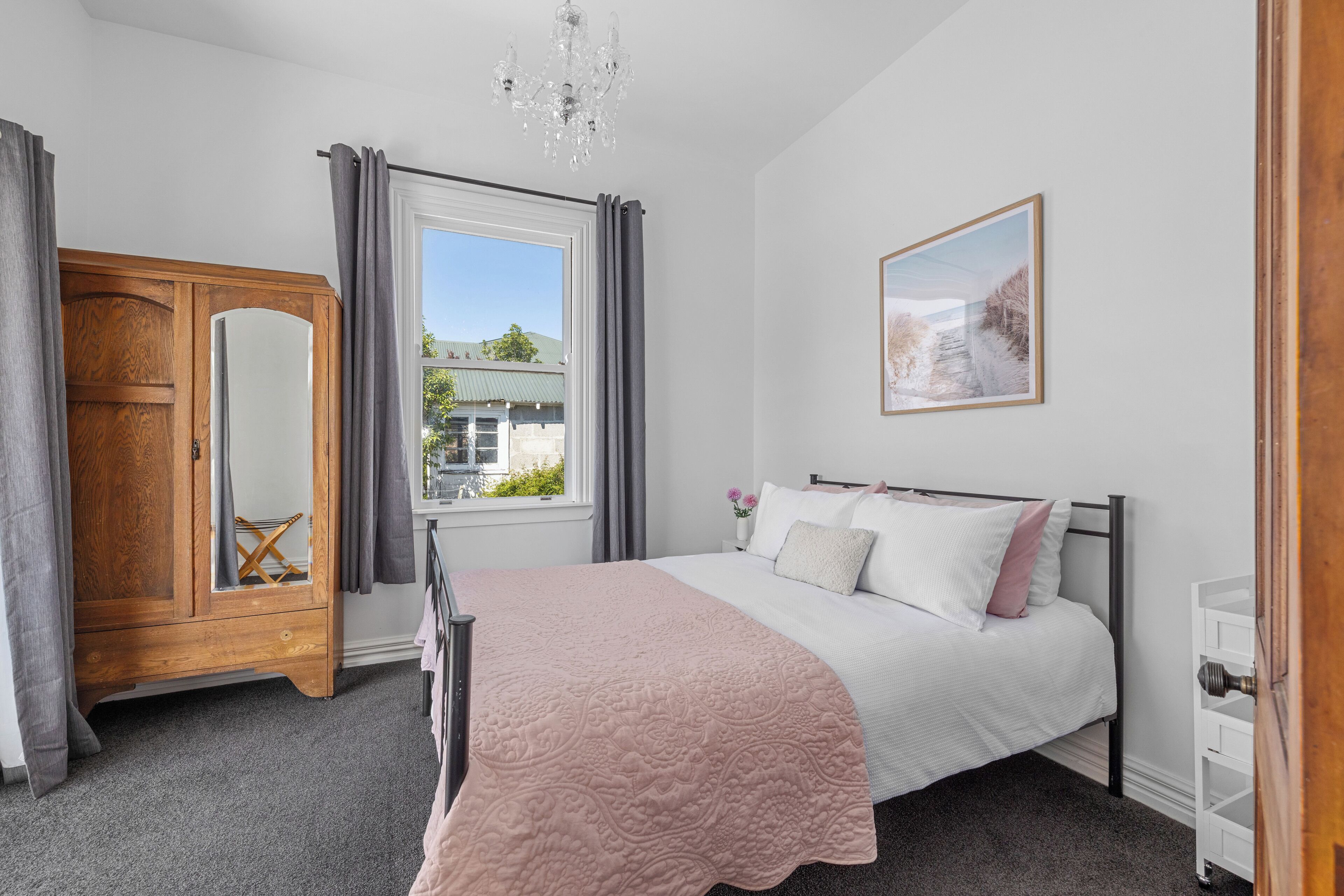 3 habitaciones, wifi gratis y ropa de cama 