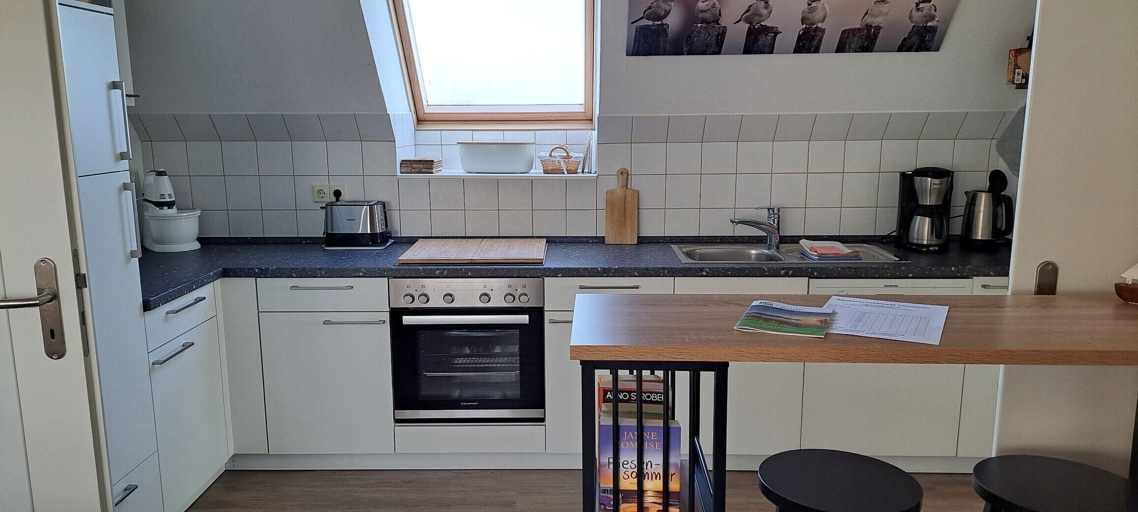 Kühlschrank, Mikrowelle, Ofen, Geschirrspüler