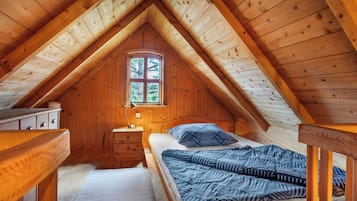 3 bedrooms, free WiFi, bed sheets