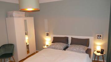 1 bedroom, iron/ironing board, free WiFi, bed sheets