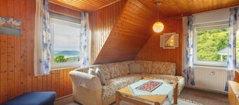 Ferienwohnung 'Reiher Mit 2 Schlafzimmern' mit Blick auf den See und Wi-Fi