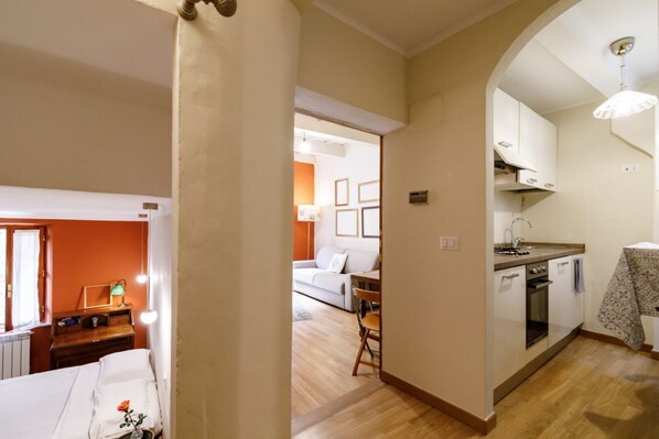 1 chambre, fer et planche Ă repasser, Wi-Fi, draps fournis