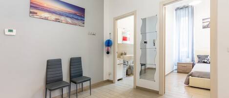 2 chambres, fer et planche à repasser, Wi-Fi, draps fournis