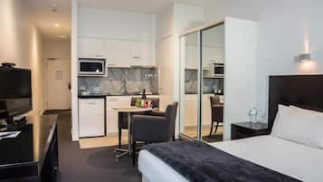 Studio | 2 bedrooms, free WiFi