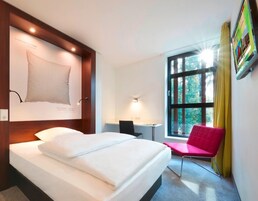 Camera Basic | 1 camera, biancheria da letto ipoallergenica, una scrivania