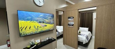 2 bedrooms, iron/ironing board, free WiFi, bed sheets