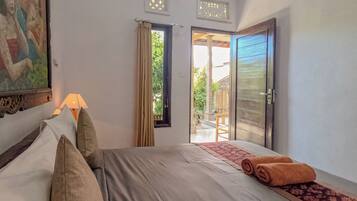 Chambre, salle de bains commune, vue jardin | Wi-Fi gratuit