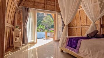 Deluxe Cabin, Pool View | 1 bedroom, free WiFi