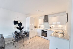 Fridge, microwave, oven, dishwasher