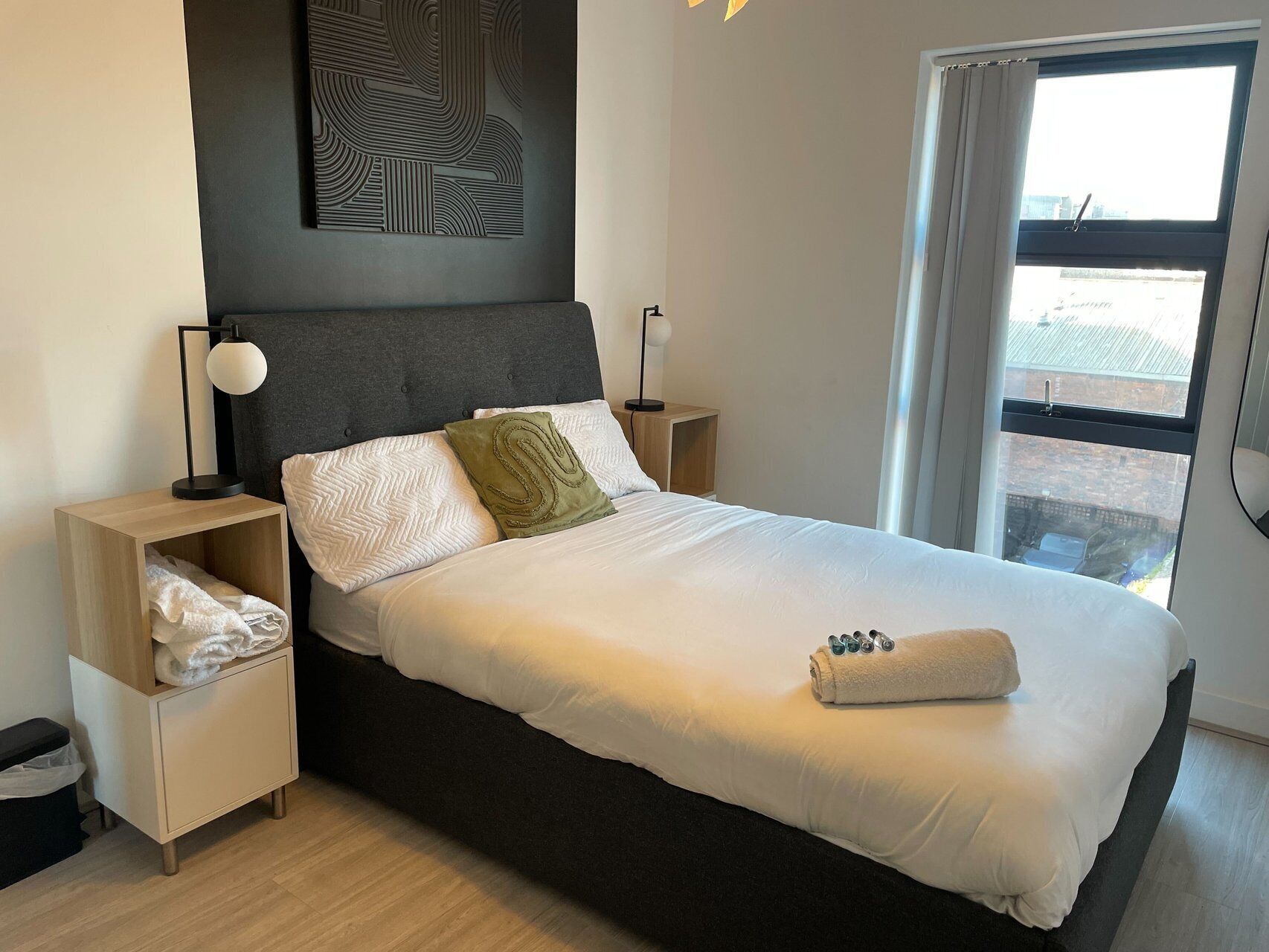 2 bedrooms, iron/ironing board, free WiFi
