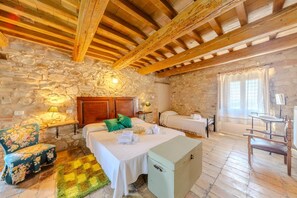 Maison | 4 chambres, ameublement unique, literie fournie