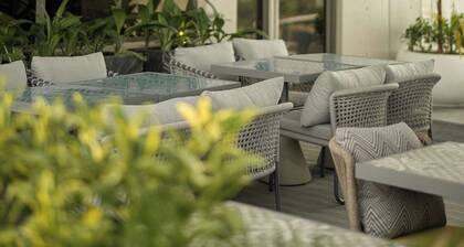 SeSaya Poshtel & Bistro - Colombo's Newest and Finest Poshtel Dorms and Rooms