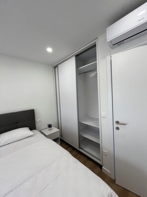 1 Schlafzimmer, Bügeleisen/Bügelbrett, kostenloses WLAN, Bettwäsche