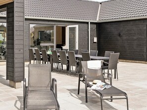 House | Dining