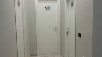 In-room safe, soundproofing, free WiFi