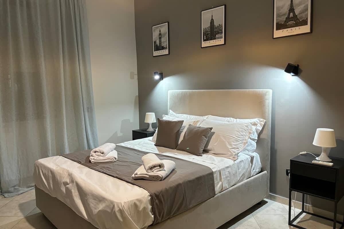 In-room safe, soundproofing, free WiFi