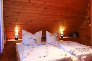 Ferienhaus | 2 Schlafzimmer, individuell eingerichtet