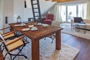 Dining - Holiday Apartment Norddeich Loft (Norddeich)