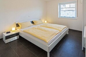 3 quartos, Wi-Fi de cortesia, roupa de cama