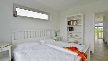 Villa | 3 bedrooms, individually furnished, iron/ironing board