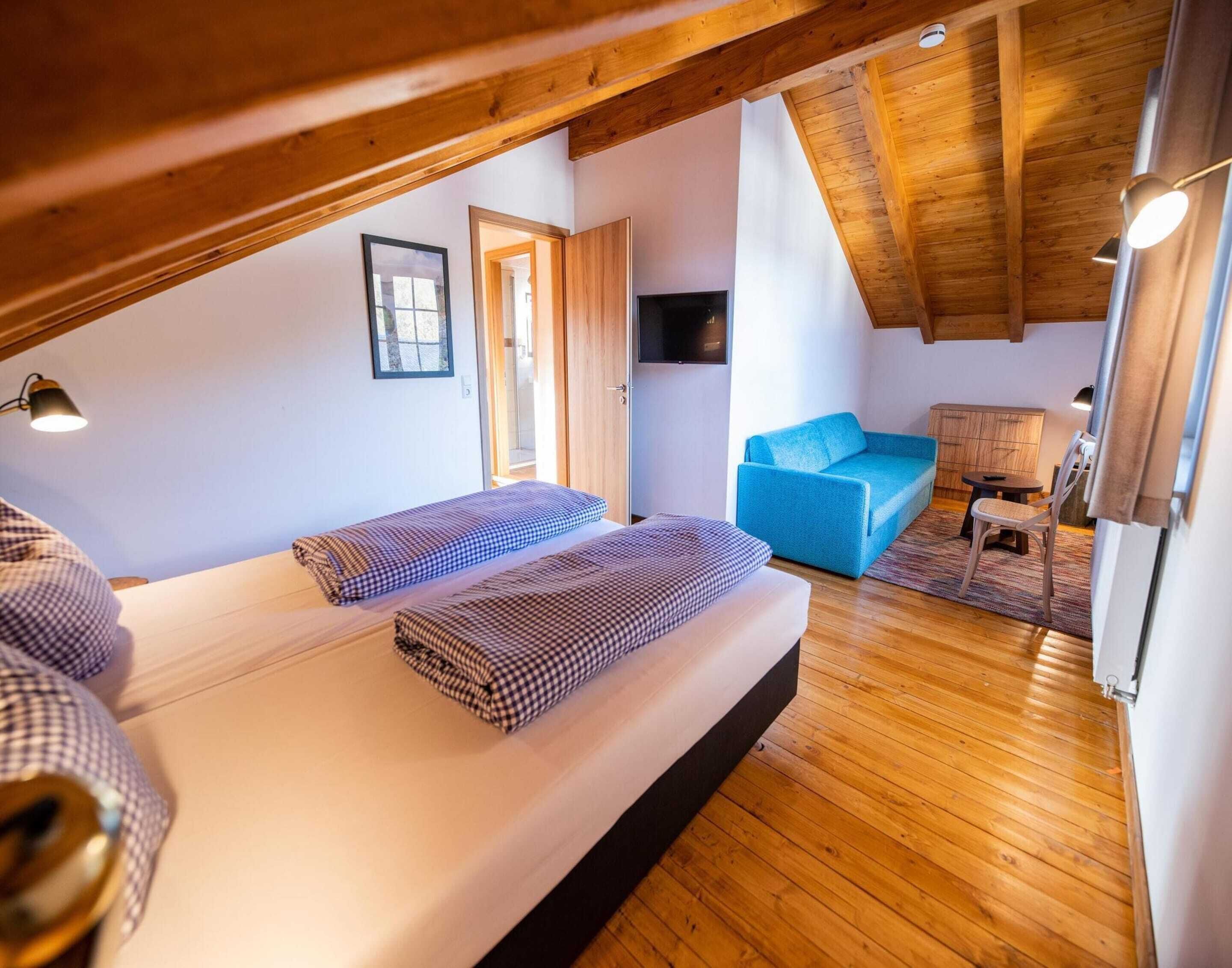 Chalet | 3 bedrooms, individually furnished, iron/ironing board