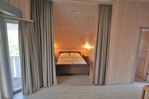 4 bedrooms, individually furnished - Ferienhaus im Skandinavischen Stil (Mirow)