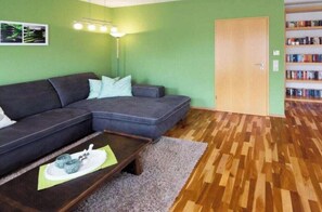 Smart TV - Waterkant Comfortable holiday residence (Norden)