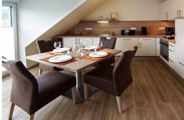 Dining - Holiday apartment Kettenstek (Norddeich)