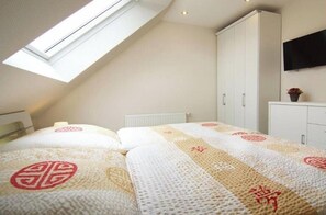 2 bedrooms, travel cot, free WiFi, bed sheets - Holiday apartment Roringstek (Norddeich)