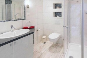Bruser, hårtørrer, Toiletpapir